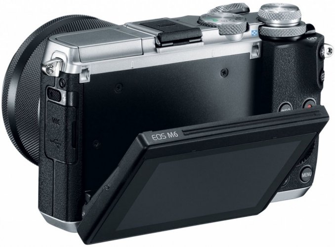 Canon EOS M6 + 15-45 IS STM stříbrný