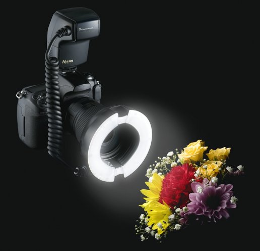 Nissin MF18 Makro Ringblitz für Nikon
