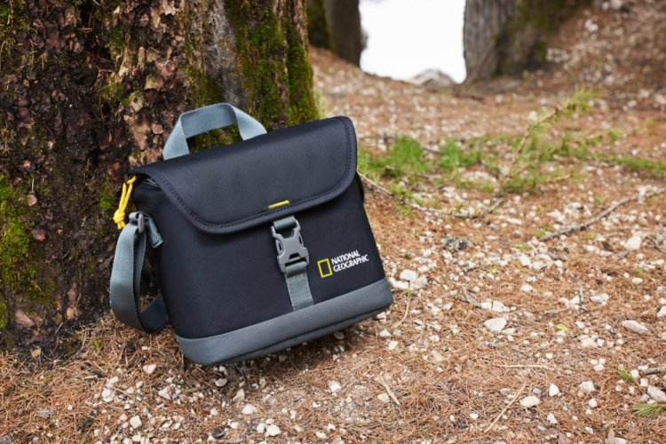 NG Camera Shoulder Bag Small