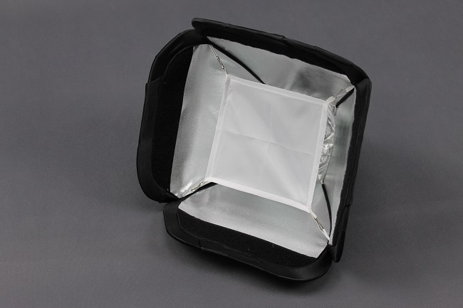 Easy Softbox pro systémové blesky