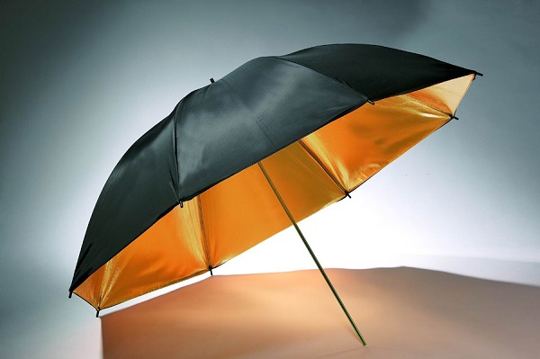 Studiový deštník 102cm zlatý/černý