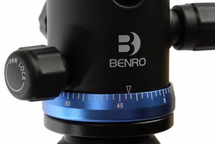 Benro FIF19CIB0 série 1, iFOTO kompozitový statív s guľovou hlavou IB0