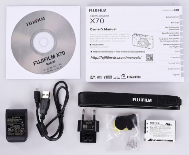 Fujifilm FinePix X70 čierny