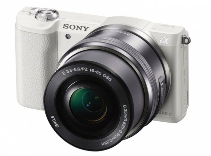 Sony Alpha a5100 + 16-50mm White