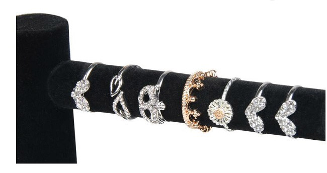 Křížový stojánek na šperky černý, výška 17cm