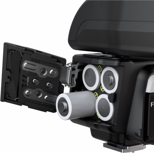 Fujifilm EF-60 kompaktný rádiovo riadený systémová blesk