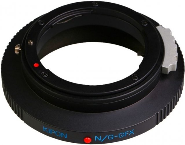 Kipon adaptér z Nikon G objektivu na Fuji GFX tělo