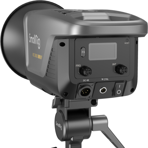 A SmallRig 3961 RC 350D COB lámpa