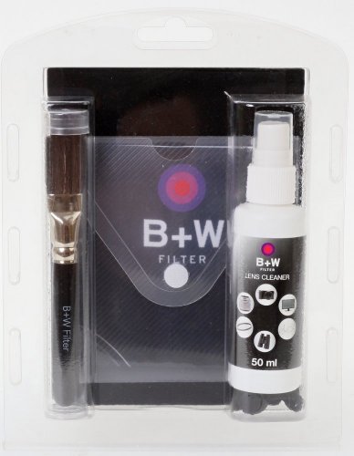 B+W Cleanig Kit 4 (Reinigungstuch 20x20cm, Reinigungspinsel 12cm, Lens Cleaner 50ml, Etui)