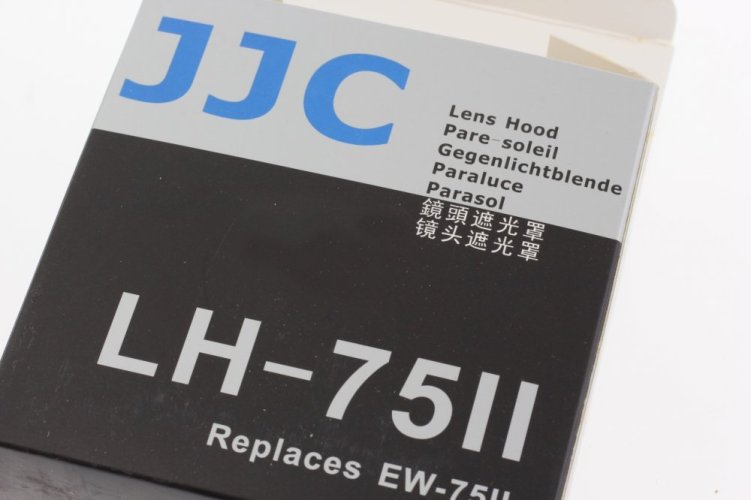 JJC LH-75II Replaces Lens Hood Canon EW-75II