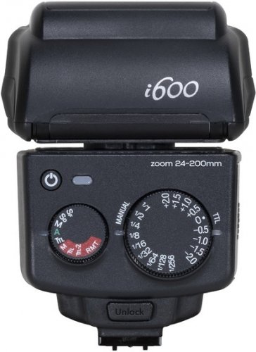 Nissin i600 Blitz für Nikon Kameras
