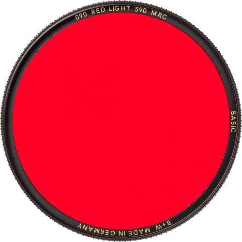 B+W 77mm světle červený filtr 590 MRC BASIC (090)