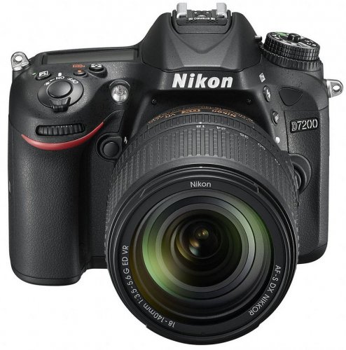 Nikon D7200 + 18-105VR
