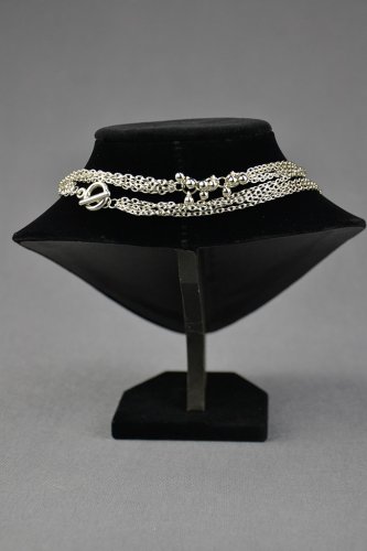 Dekolt na šperky výška 18cm černý (A15B)