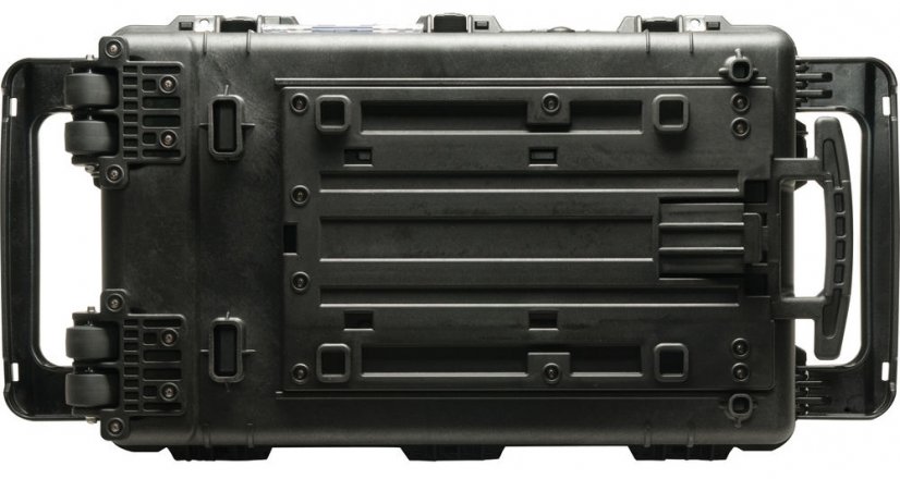 Peli™ Case 1670 Case without Foam (Black)