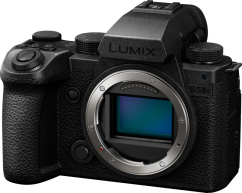Panasonic Lumix S5M2X body