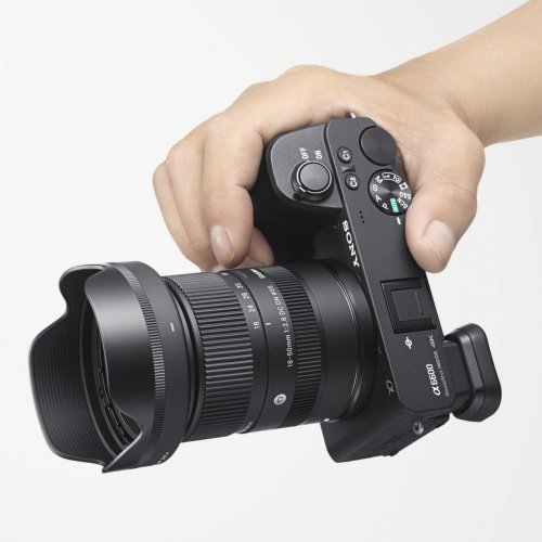 Sigma 18-50mm f/2,8 DC DN Contemporary pro Leica L