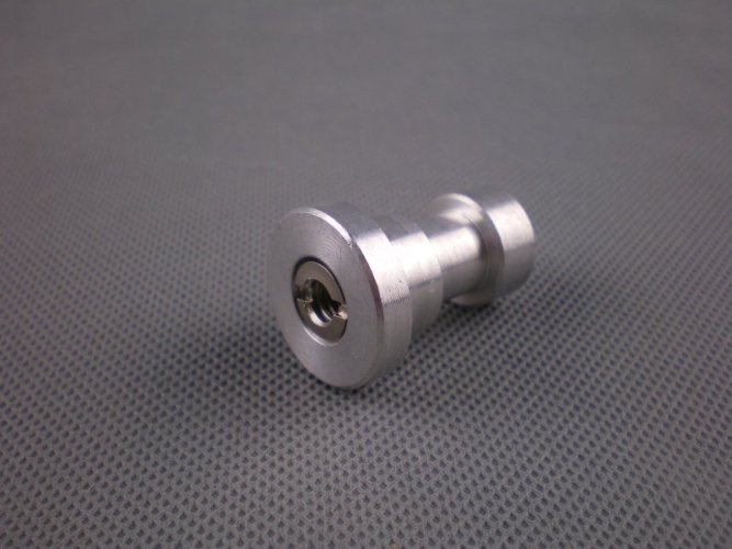 5/8" Stativzapfen mit 1/4" und 3/8" Gewinde (CEP)