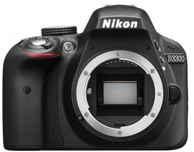 Nikon D3300 - telo
