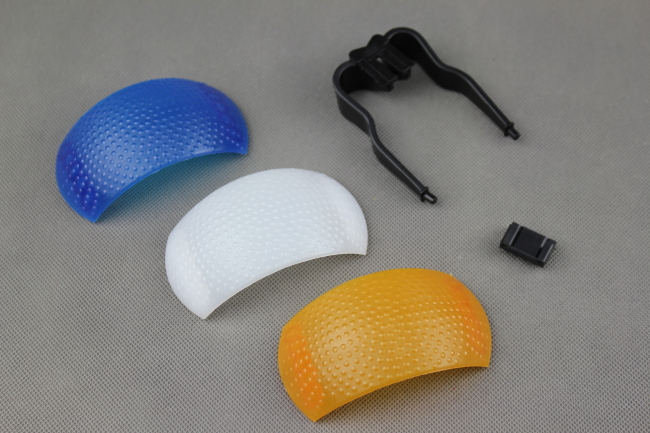 3-in-1 Universaldiffusor für eingebaute Blitze (DIF3U)