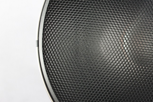 bílý Beauty dish 55cm s voštinou a difuzérem BD2W (BD2W
