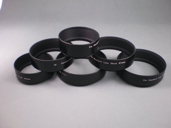 Kovová sluneční clona 72mm