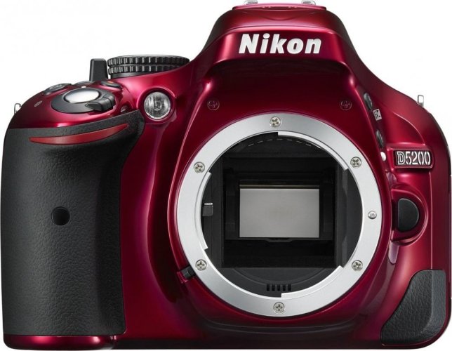 Nikon D5200 tělo