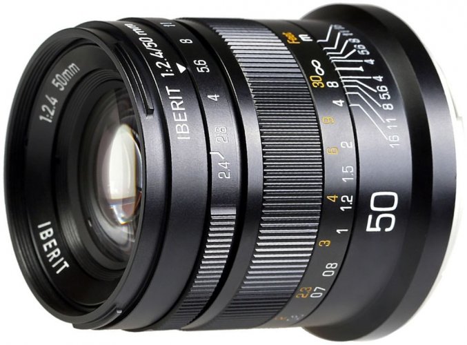 Kipon Iberit 50mm f/2,4 Lens for Leica M