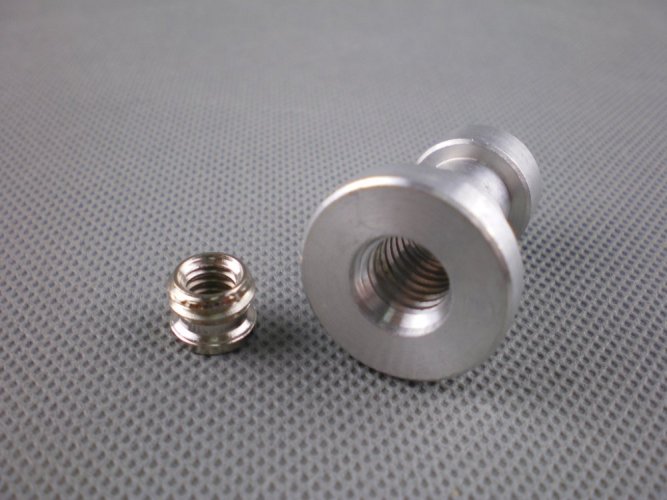 5/8" Stativzapfen mit 1/4" und 3/8" Gewinde (CEP)