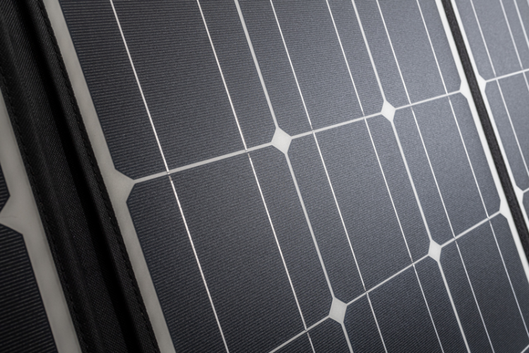B&W Outdoor Cases BW Outdoor Cases energy.case - solar panel 100W