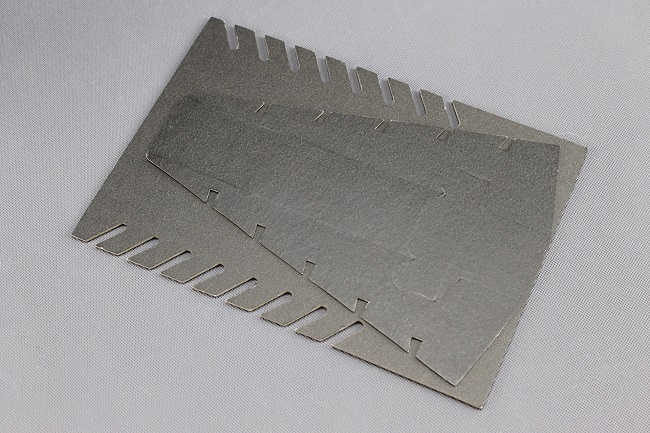 Dekolt, stojánek, stojan na šperky černý samet, DKP1 skládací (DKP1)