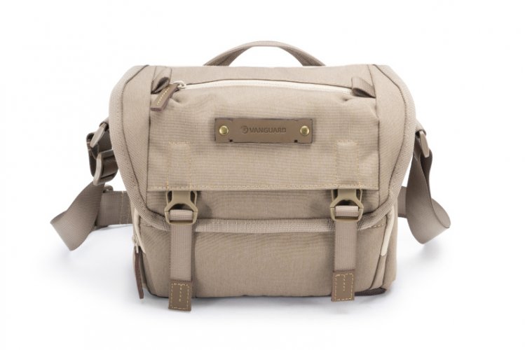 Backpack Vanguard messenger camera bag VEO Range 21M BG beige.