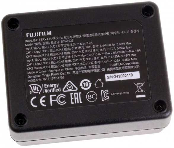Fujifilm BC-W235 duálny nabíjačka pre batériu NP-W235