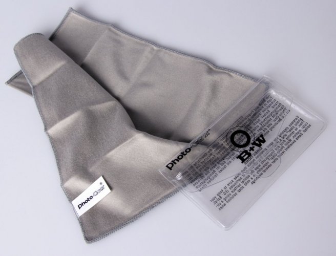 B+W Microfiber cleansing cloth Small 18x18 cm