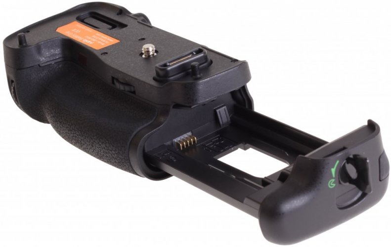 Jupio Battery Grip pre Nikon D750 nahrádza MB-D16