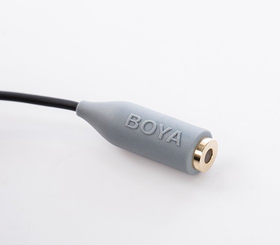 BOYA BY-CIP2 3.5mm TRS Female to TRRS Male Microphone Adapter Cable for Smartphones (6cm)