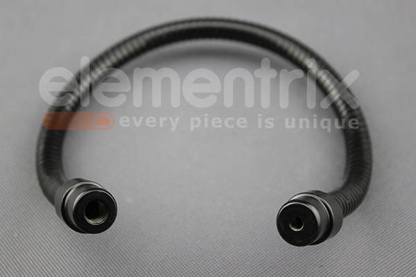 Kovový krk se závitem 3/8" a 1/4" (KRK)