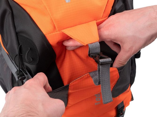 Acra Adventure 50 L hátizsák túrázáshoz narancssárga színben