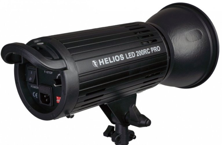 Helios LED 200RC PRO Studioleuchte Kit
