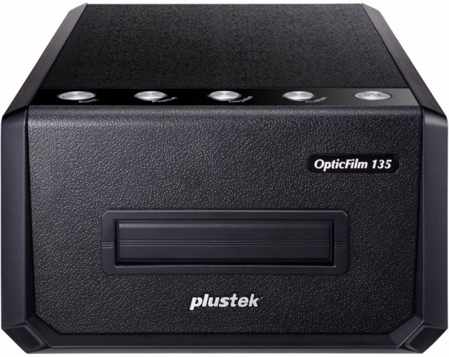 Plustek OpticFilm 135 Klein­bild­s­can­ner und Diascanner 35mm