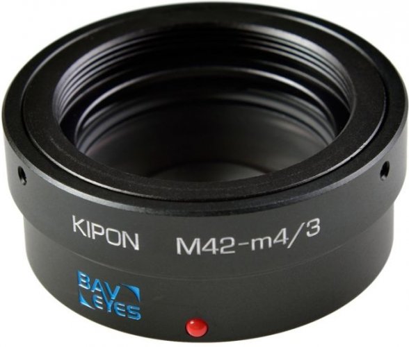 Kipon Baveyes adaptér z M42 objektivu na MFT tělo (0,7x)