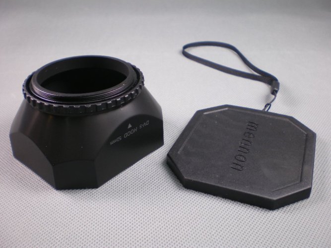 Sluneční clona pro kameru 30mm včetně krytky