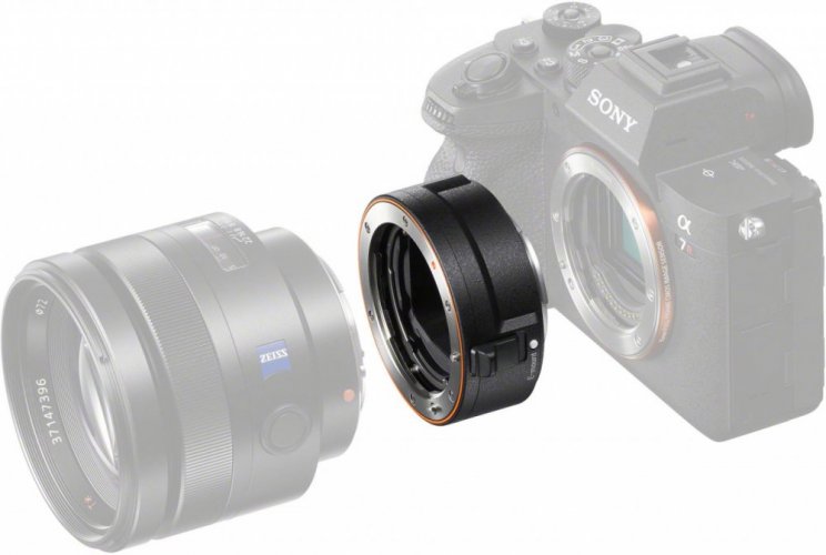 Sony LA-EA5 plnoformátový adaptér objektivu s bajonetem A