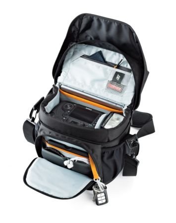 Lowepro Nova 170 AW II černá