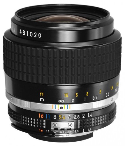 Nikon FX Nikkor 35mm f/1.4 Lens