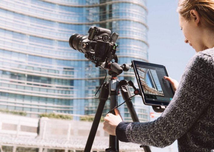 Manfrotto MVDDA14, Digital Director for iPad Air 2 with Free Ded