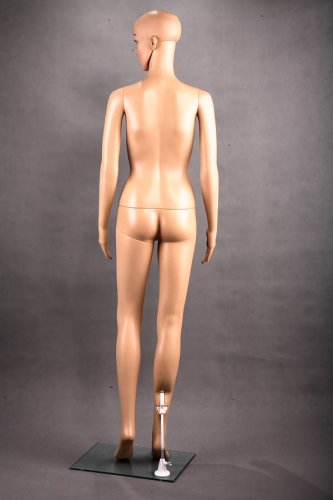 Figurína dámská, světlá barva kůže, výška 175cm