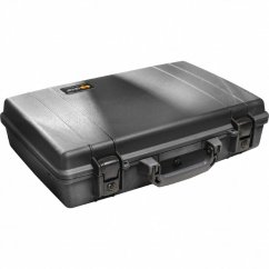 Peli™ Case 1490 Suitcase with Foam (Black)
