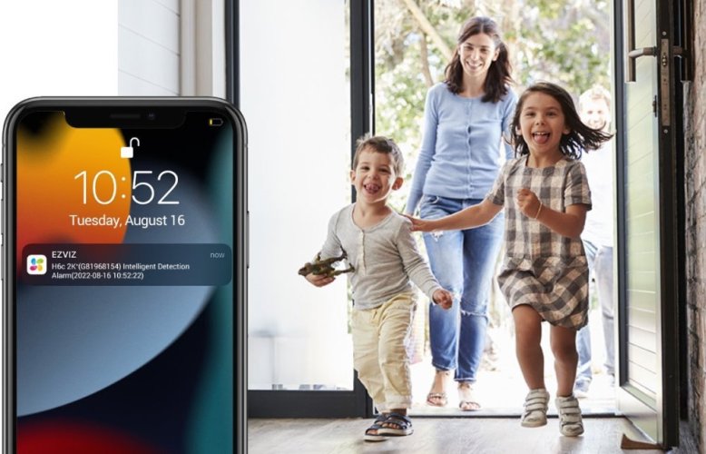 Vnitřní otočná kamera Ezviz H6C, IP, WiFi, 2MP, 4mm