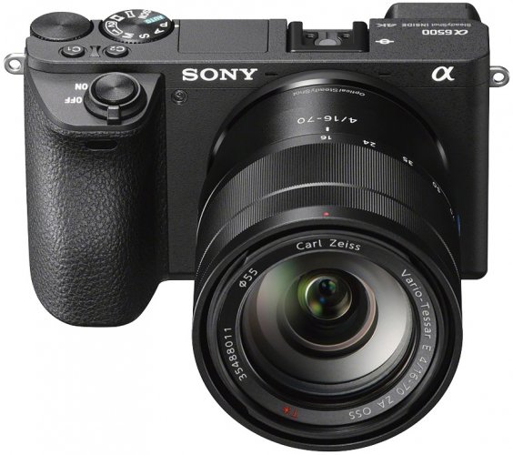 Sony Alpha A6500 + 16-70mm Black
